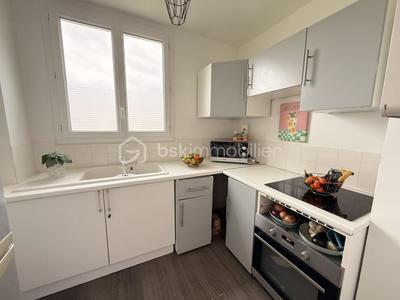 Appartement - 75 m² - 5 pièces