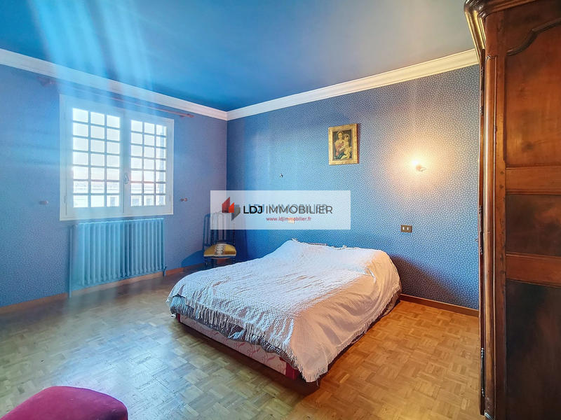 Maison traditionnelle - 175 m² - 7 pièces