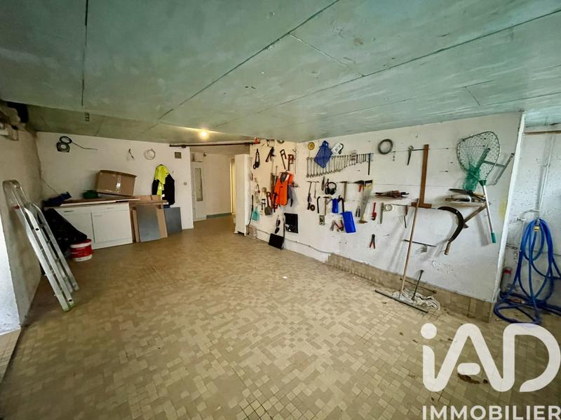 Maison - 217 m² - 8 pièces