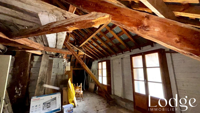 Maison - 400 m² - 26 pièces