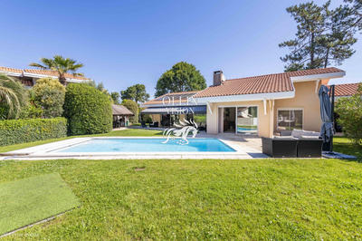 Villa - 165 m² - 6 pièces