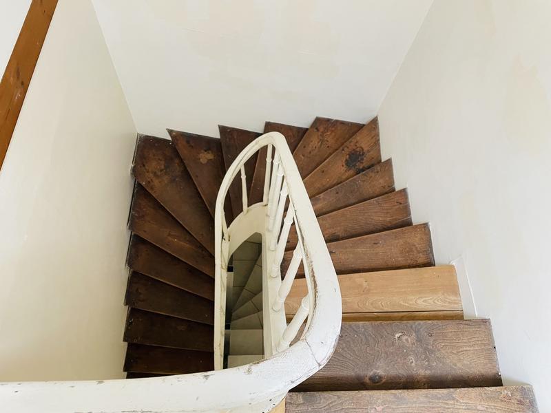 Maison - 220 m² - 8 pièces