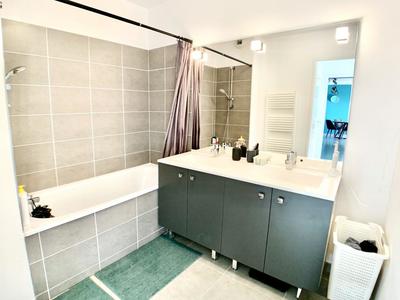 Appartement - 86 m² - 4 pièces