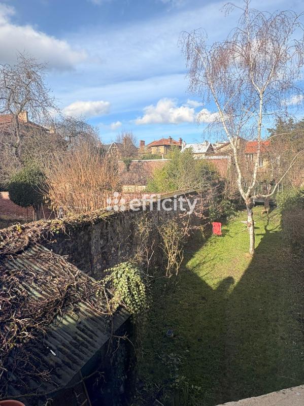 Maison - 170 m² - 8 pièces