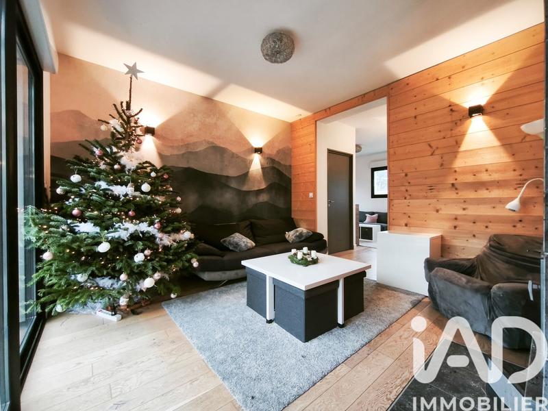 Maison - 189 m² - 9 pièces