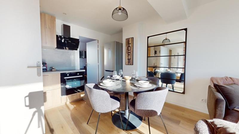 Appartement - 70 m² - 5 pièces