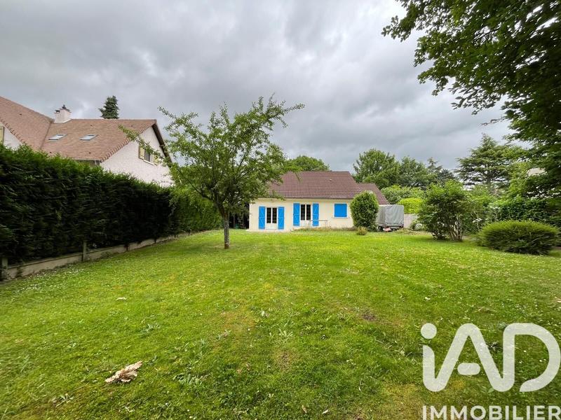 Maison - 98 m² - 5 pièces