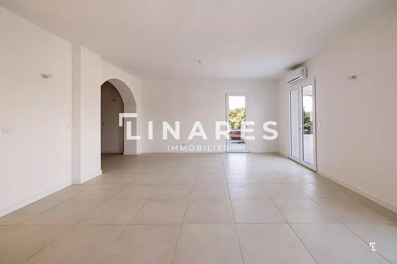 Appartement - 95 m² - 4 pièces