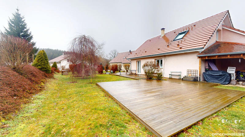 Maison - 135 m² - 6 pièces