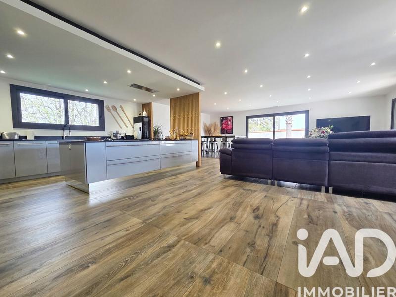 Maison de maîtres - 210 m² - 5 pièces