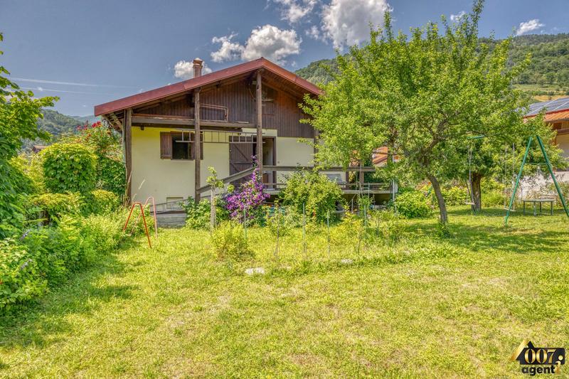 Maison - 182 m² - 7 pièces