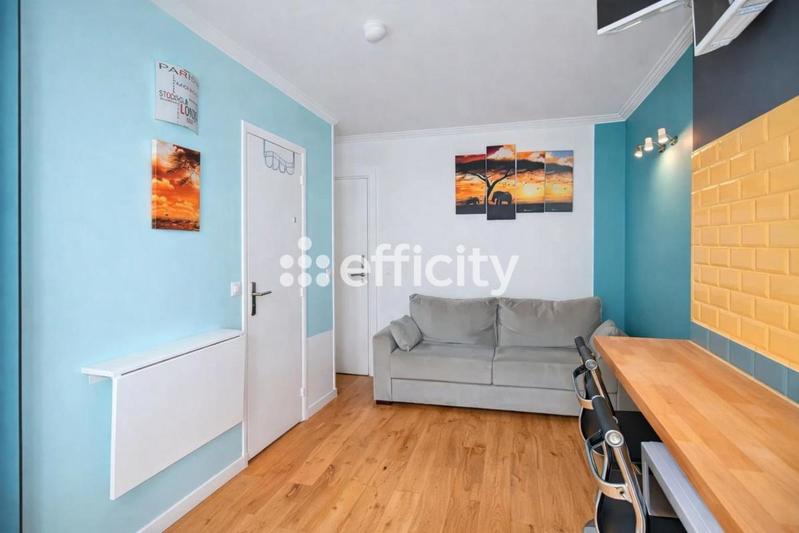 Studio - 15 m² - 1 pièce