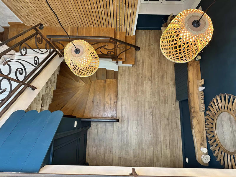 Maison - 304 m² - 10 pièces