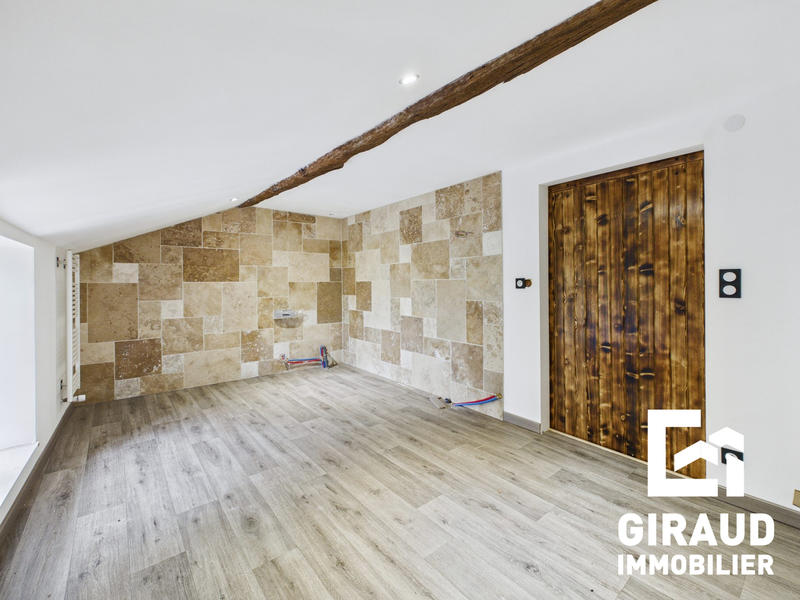 Maison ancienne - 247 m² - 6 pièces