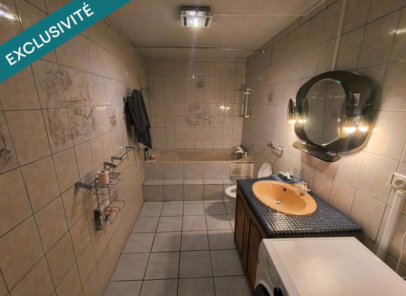 Maison - 123 m² - 8 pièces