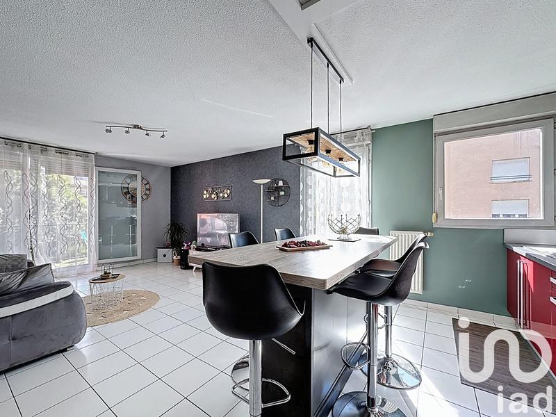 Appartement - 80 m² - 4 pièces