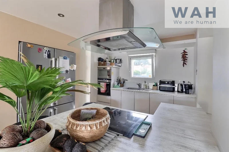 Maison - 98 m² - 5 pièces