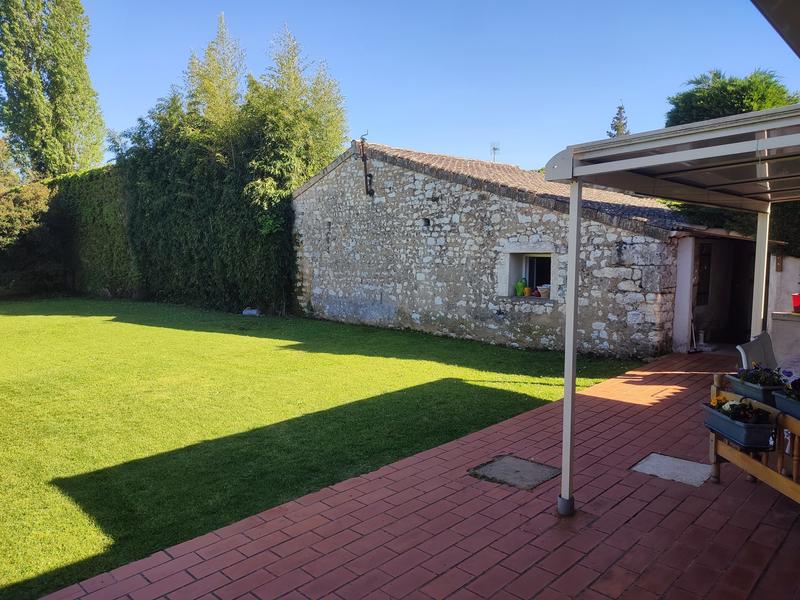Maison - 181 m² - 6 pièces