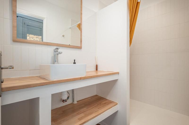 Appartement - 92 m² - 5 pièces