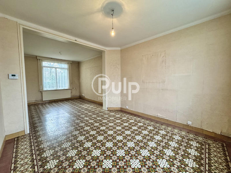 Maison - 96 m² - 6 pièces