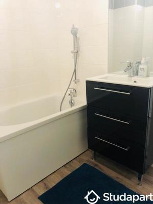 Chambre - 12 m² - 1 pièce