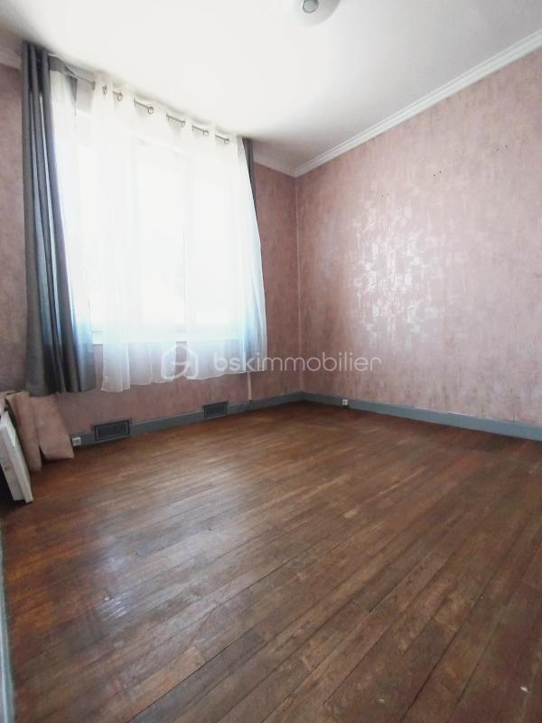 Pavillon - 180 m² - 9 pièces