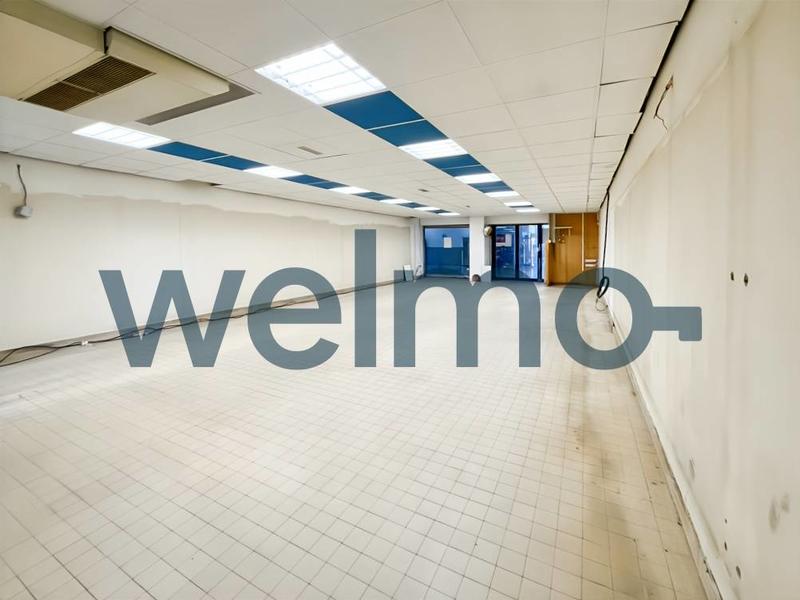 Local commercial - 156 m² - 5 pièces