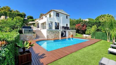 Villa - 185 m² - 7 pièces