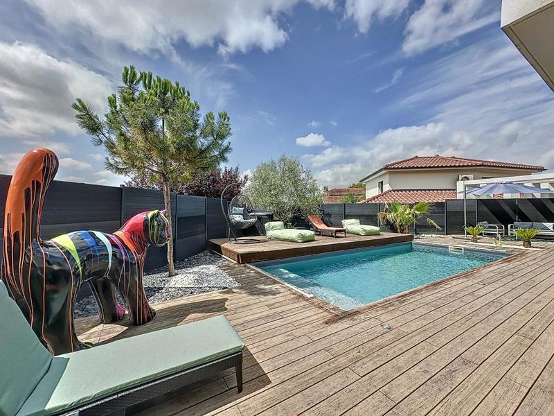 Maison - 140 m² - 5 pièces