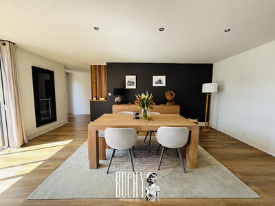 Maison - 180 m² - 6 pièces