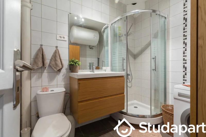 Chambre - 14 m² - 1 pièce