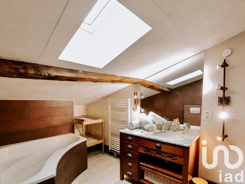 Appartement - 90 m² - 4 pièces