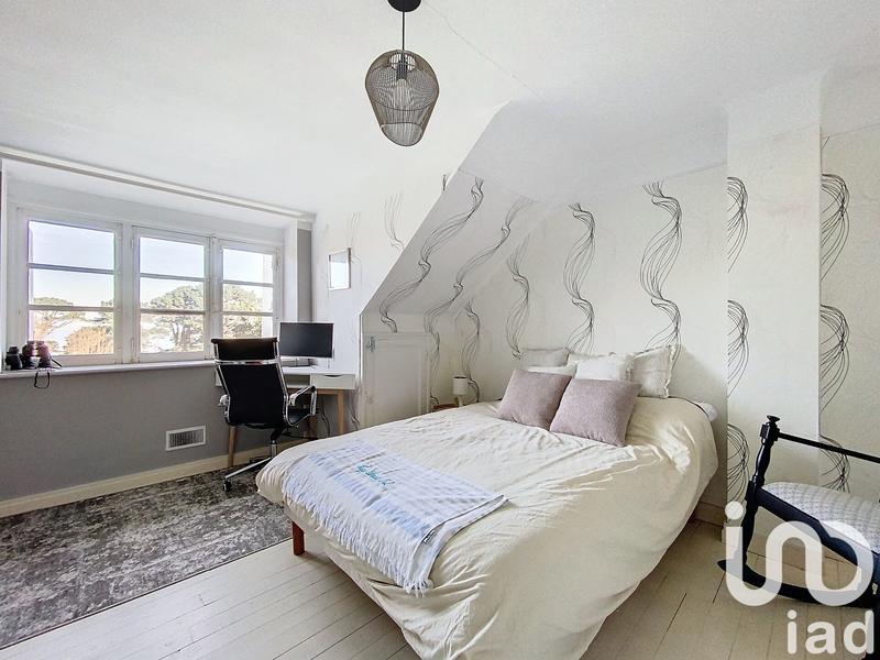 Maison - 161 m² - 8 pièces