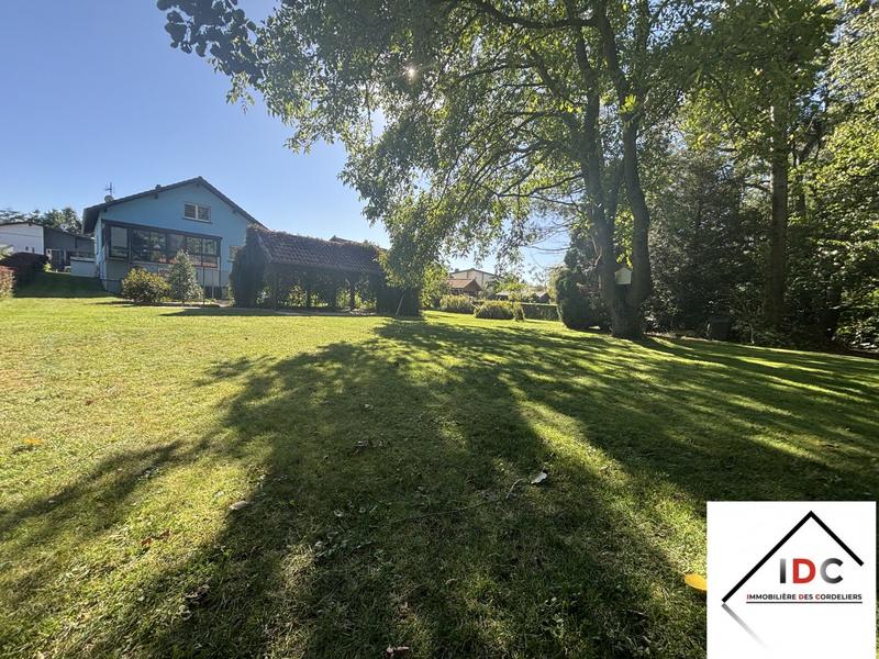 Maison - 193 m² - 7 pièces