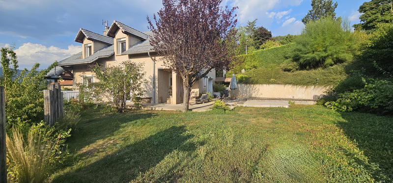 Maison - 160 m² - 6 pièces