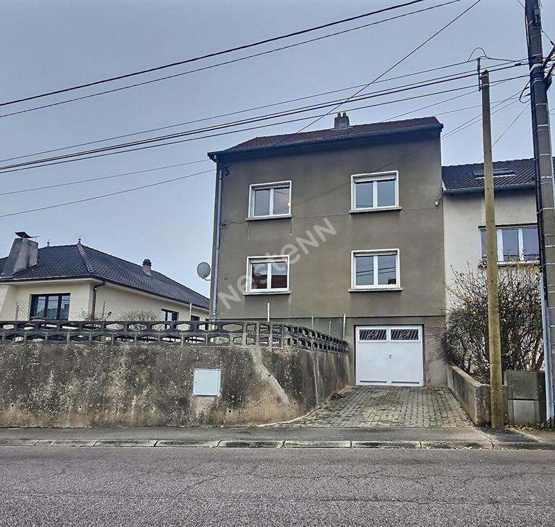 Maison - 127 m² - 8 pièces