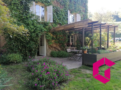 Maison ancienne - 190 m² - 6 pièces