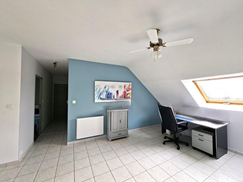 Maison traditionnelle - 181 m² - 9 pièces