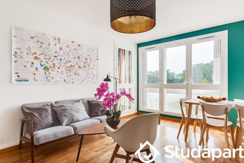 Chambre - 10 m² - 1 pièce