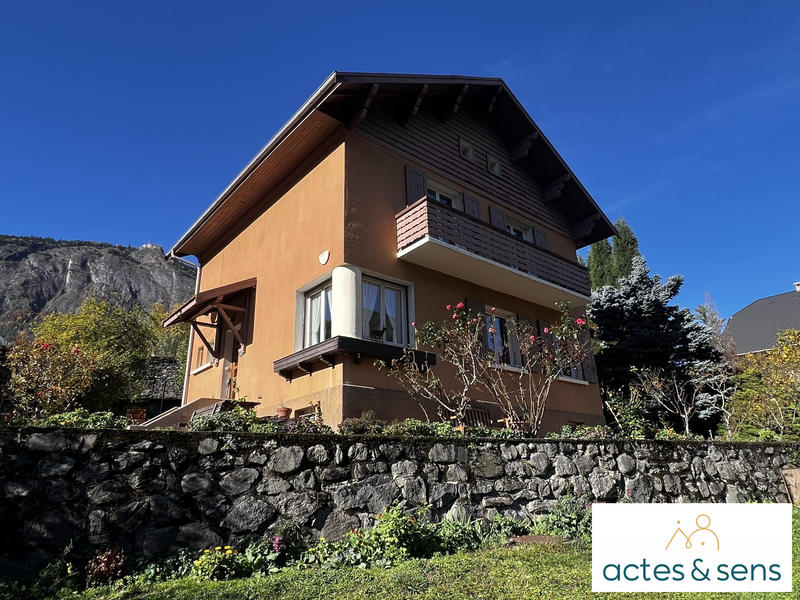 Maison ancienne - 109 m² - 6 pièces