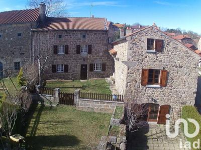 Maison - 266 m² - 13 pièces