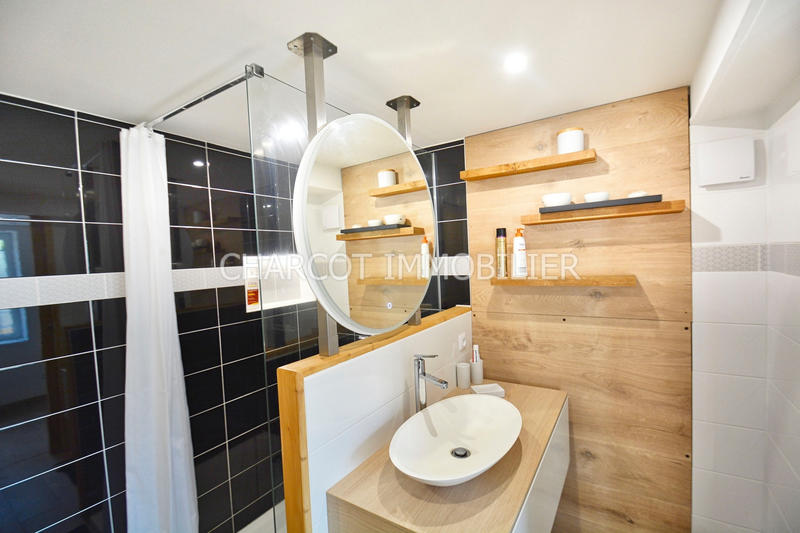 Maison - 134 m² - 7 pièces