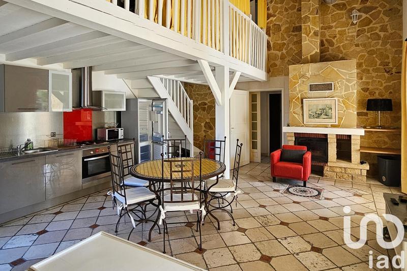 Maison - 365 m² - 16 pièces