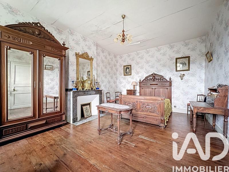 Maison - 329 m² - 10 pièces