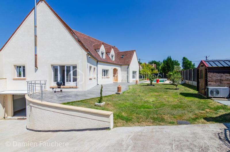 Demeure - 310 m² - 10 pièces