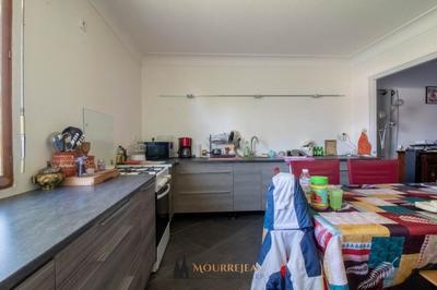 Maison - 280 m² - 9 pièces