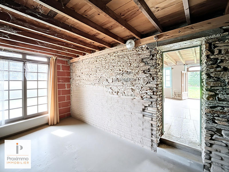 Maison - 210 m² - 6 pièces