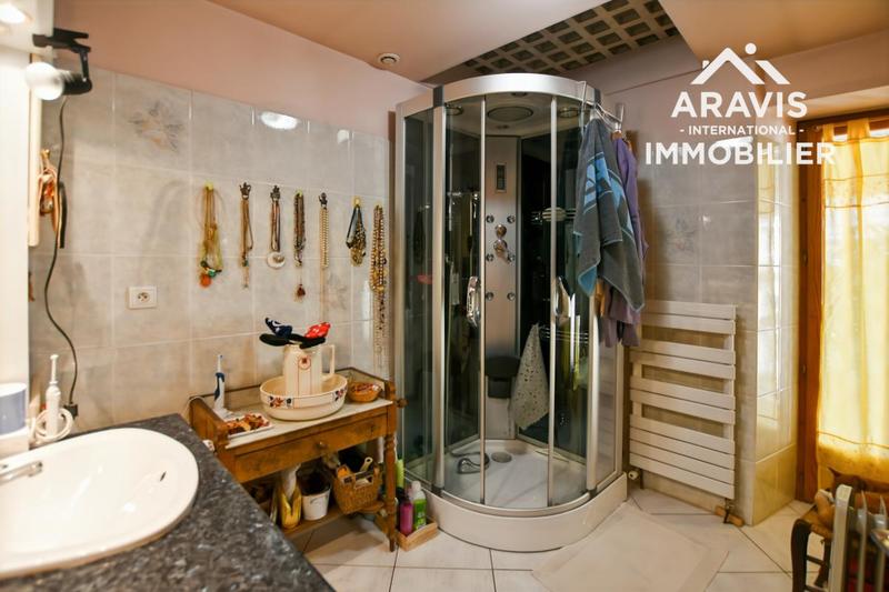 Maison - 132 m² - 9 pièces