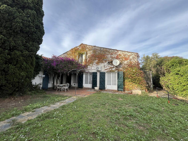 Villa - 217 m² - 7 pièces