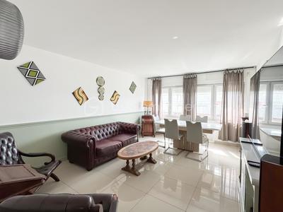 Appartement - 77 m² - 4 pièces